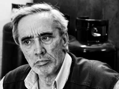 Dopo la morte di Nicola, avvenuta nel 1996, a condurre il negozio ci pensarono due dei figli: Vincenzo e Vito, il primo morto un anno fa 